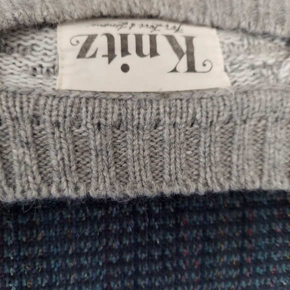 woman's dress - Picture 3 of 3